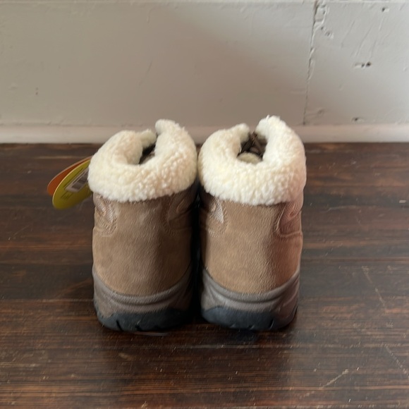 NWT Earth Spirit Portland Women’s Hiking Boots Size 10 - Picture 4 of 6